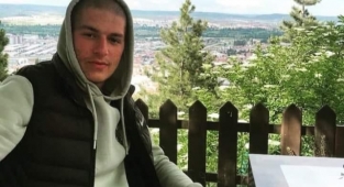 20 Yaşındaki Genç Kansere Yenik Düştü