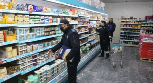 Akyazı'da Zincir Marketlere Ceza