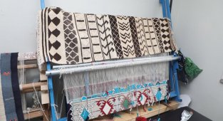 Atölyede ilk kilimler tezgahtan indi