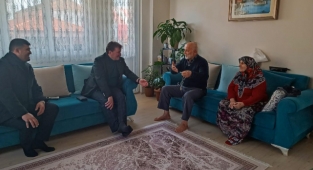Başkan Gündoğdu’dan Yaşlı Vatandaşlara Ziyaret