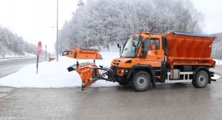 Bolu Dağı'nda kar yağışı devam ediyor