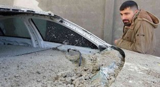 Bu Kadarı da Pes Dedirtti: Otomobilin İçine Beton Döktüler