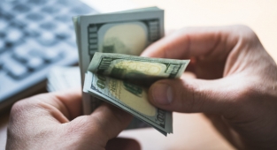 Dolar 14,70 Seviyesinde