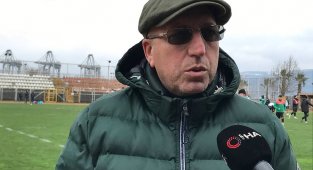 Engin Koyun'dan Tuzlaspor'un kullandığı stadyuma ilişkin açıklama: "Zeminin bozulmasını arzu etmiyorum"