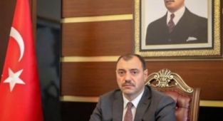 Evde Olanlara Kitap Hediye
