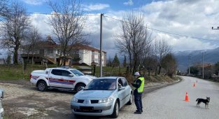 Jandarma trafik timlerinden sıkı denetim