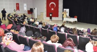 Kadınlara ev kazaları anlatıldı