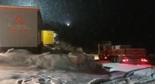 Kayıp Olarak Aranıyordu 30 Saat Sonra Tırın İçinde Ölü Bulundu