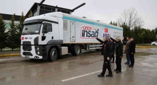 Kocaeli Büyükşehir Belediyesi, yemek tırını Ukrayna'ya gönderdi