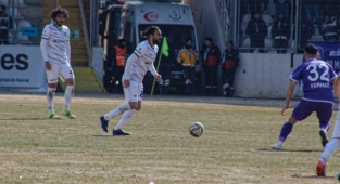 Lider Afyon'da Yara Aldı