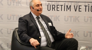 Özüuğurlu, Altuğ'a Rakip Oldu