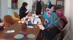 Sağlıkçılar yaşlılara saygı haftasını huzurevinde geçirdi