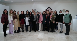 Sakarya Üniversitesinde “Bahar-ı Alem” Karma Sergisi