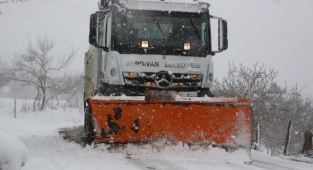 Serdivan’da Ekipler Kar Mesaisinde