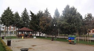 Sosyal tesiste peyzaj çalışmasına geçildi