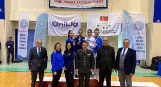 SUBÜ’lü Karatecilerden 4 Madalya