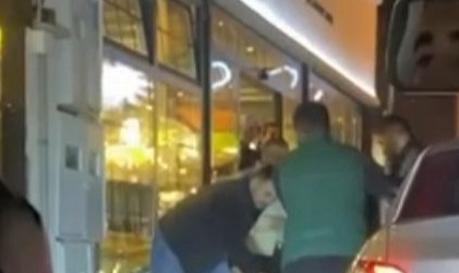 Yol Verme Kavgasında Yumruklar Havada Uçuştu