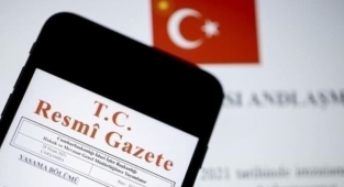 4 Bakan Yardımcısı Görevden Alındı
