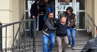 Aile Katliamı Yapan Şahıs Adliyeye Sevk Edildi