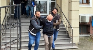 Ailesini Katleden Zanlı Tutuklandı