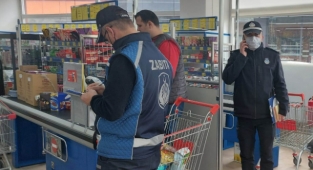 Akyazı Zabıtasından Zincir Market ve Fırın Denetimi