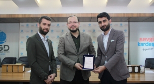 Anadolu Gençlik Derneği'nde Başkan Değişimi