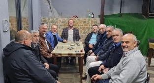 Başkan Özen'den İftar Sonrası Çay Sohbetleri