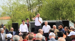 Davutoğlu Çiftçilerle Bir Araya Geldi