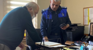 Duyarlı Vatandaş Cüzdanı Sahibine Teslim Etti