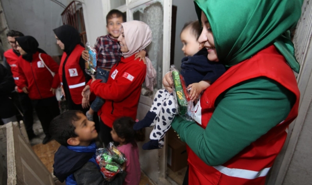 Kızılay İhtiyaç Sahipleri için Sahaya İndi