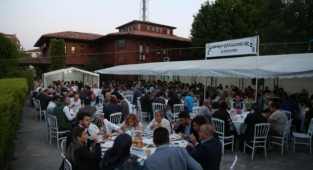 Sapanca Belediyesi Bin Kişilik İftar Çadırı İle Ramazan’a Hazır