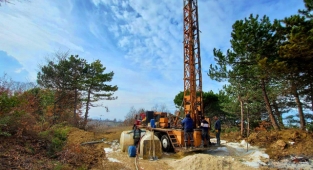 Büyükşehir 200 Metre Derinden Suyu Çıkarıp Sorunu Çözdü