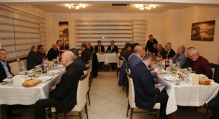 Serdivan Belediye Meclisi İftarda Buluştu
