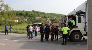 Söğütlü'de Feci Kaza: 11 Yaralı