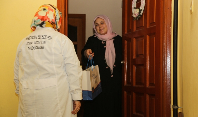 Yeni Doğan Bebeklerin İlk Hediyesi Serdivan Belediyesi'nden