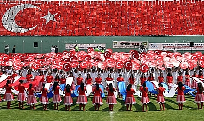 19 Mayıs Atatürk'ü Anma Gençlik ve Spor Bayramı Kutlama Programı Açıklandı