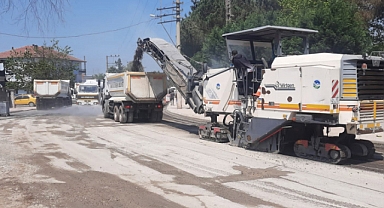 Akyazı Kuzuluk'ta Asfaltlama ve Yol Bakım Çalışmaları Başladı