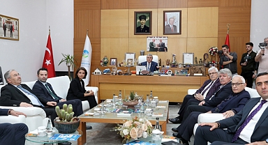 Azerbaycan İstanbul Başkonsolosu Mustafayeva, Ekrem Yüce'yi Ziyaret Etti
