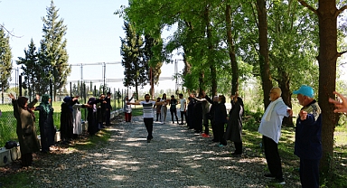 Yaşlılar Büyükşehir YADEM'le Doğayla İç İçe