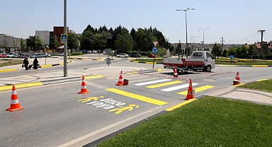 Büyükşehir Yayaların Güvenliğini Sağlıyor