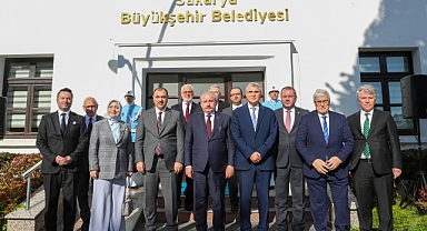 TBMM Başkanı Mustafa Şentop Büyükşehir Belediyesini Ziyaret Etti