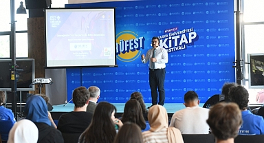 TÜBİTAK Başkanı Hasan Mandal SAÜFEST’te Öğrencilerle Bir Araya Geldi