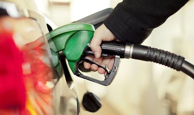 Zam Dalgası Durmak Bilmiyor: Benzin ve LPG'ye Yeni Zam Geliyor