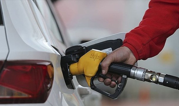Akaryakıta Zam Yağmuru Sürüyor! Benzin ve Motorin Durdurulamıyor