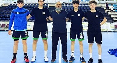 Büyükşehirli Hentbolcular Milli Takım Kampına Katıldı