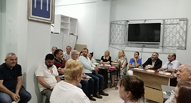 İYİ Parti Adapazarı Teşkilatı Erenler İlçe Başkanlığını ziyaret etti