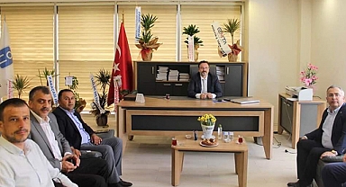 İYİ Parti Adapazarı Teşkilatı İnşaat Mühendisleri Odasını Ziyaret Etti