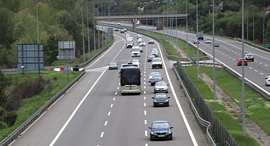 Otoyollarda Hız Limitleri Yükseltildi