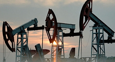 Petrol Fiyatları Düşüşte! Akaryakıta İndirim Gelecek Mi