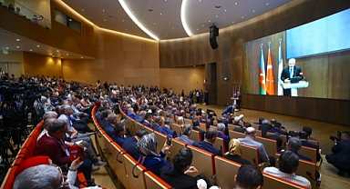 Rektör Savaşan Bakü’de Temaslarda Bulundu